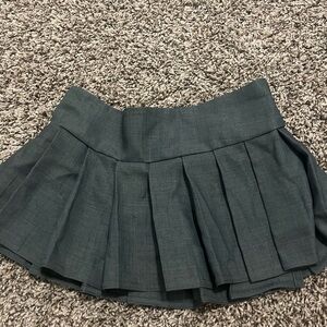 Pleated mini skirt xs